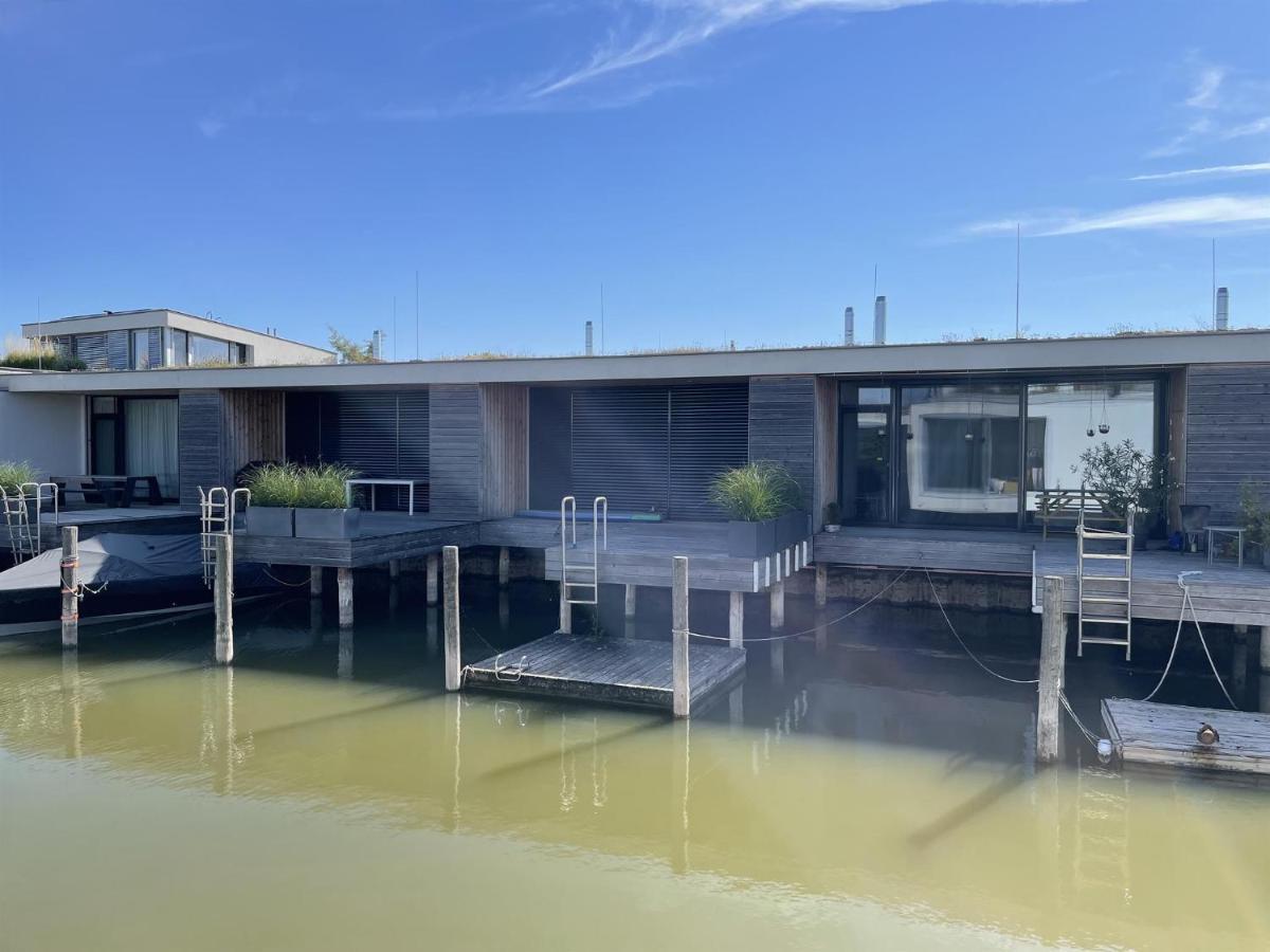 Ferienhaus Am See Neusiedl Neusiedl am See Exterior photo